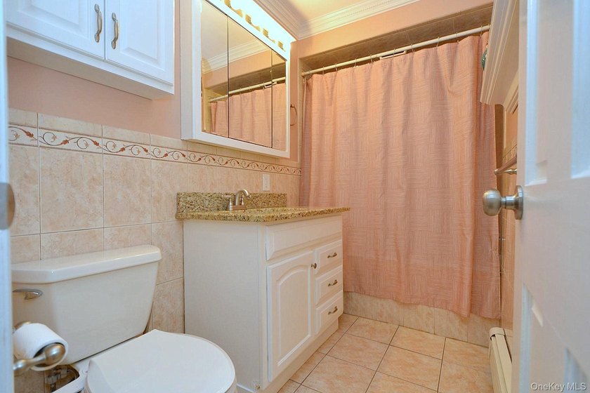 Welcome to this spacious 4-bedroom, 3-bath expanded ranch - photo 11