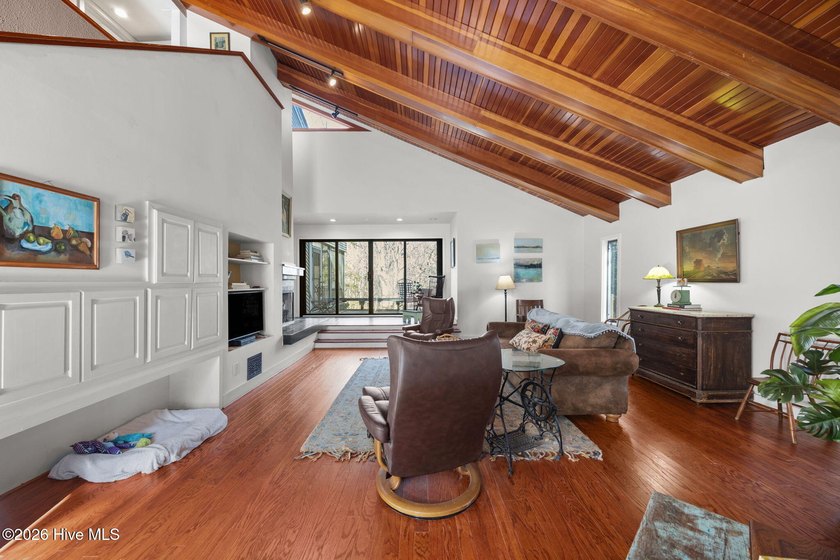 Escape to your own private retreat in the heart of Washington - photo 13