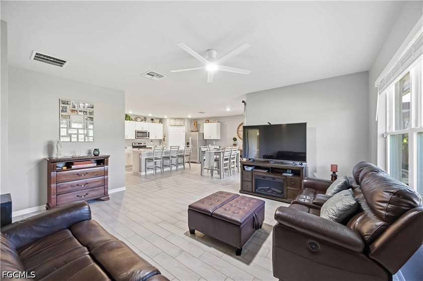 Welcome to Magnolia Landings - one of North Fort Myers' most - photo 22