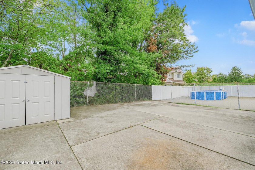 Welcome Home to this 3 bedroom, 3 bath ranch located in the - photo 22