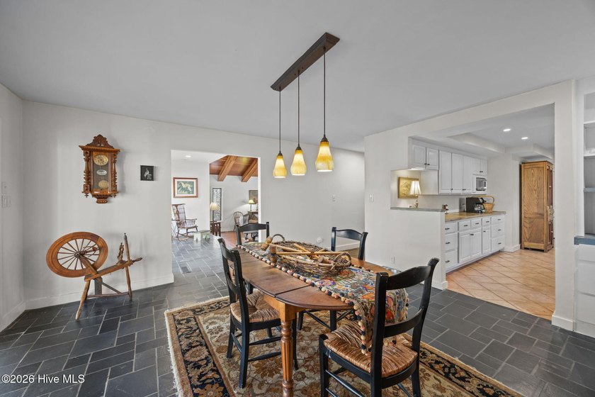 Escape to your own private retreat in the heart of Washington - photo 24