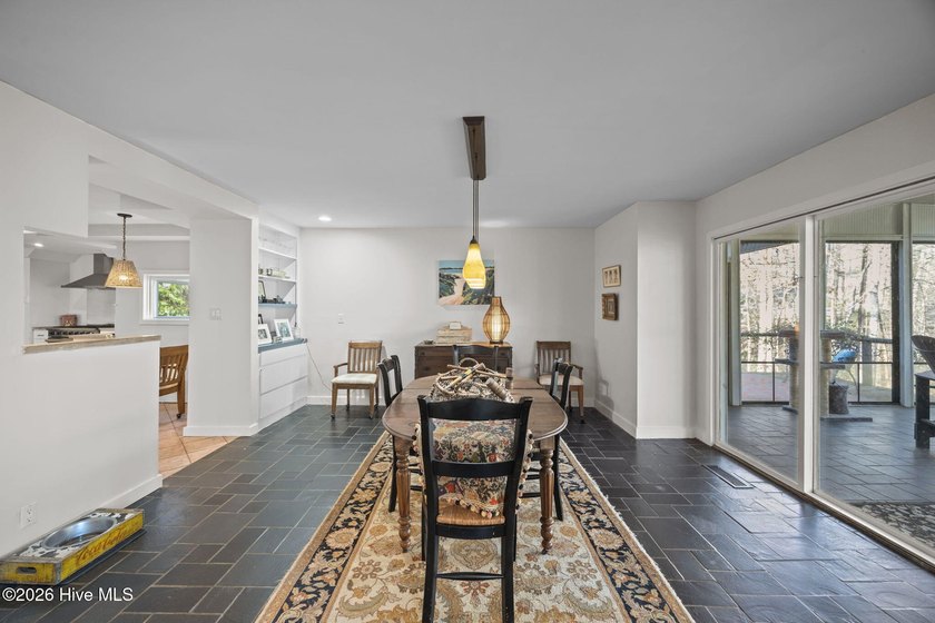 Escape to your own private retreat in the heart of Washington - photo 25