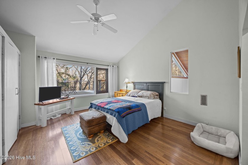 Escape to your own private retreat in the heart of Washington - photo 36