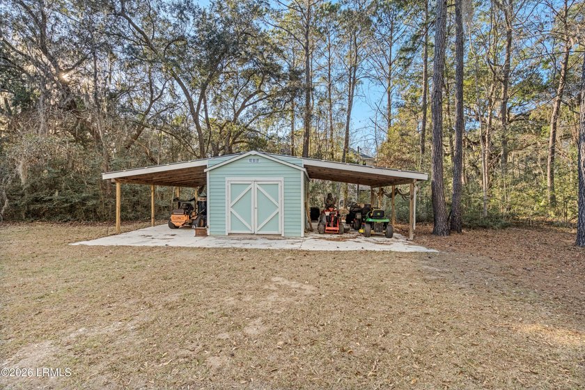 Less than one minute from the boat landing!! Three bedroom, two - photo 40