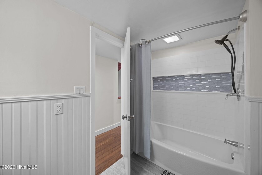 Escape to your own private retreat in the heart of Washington - photo 47