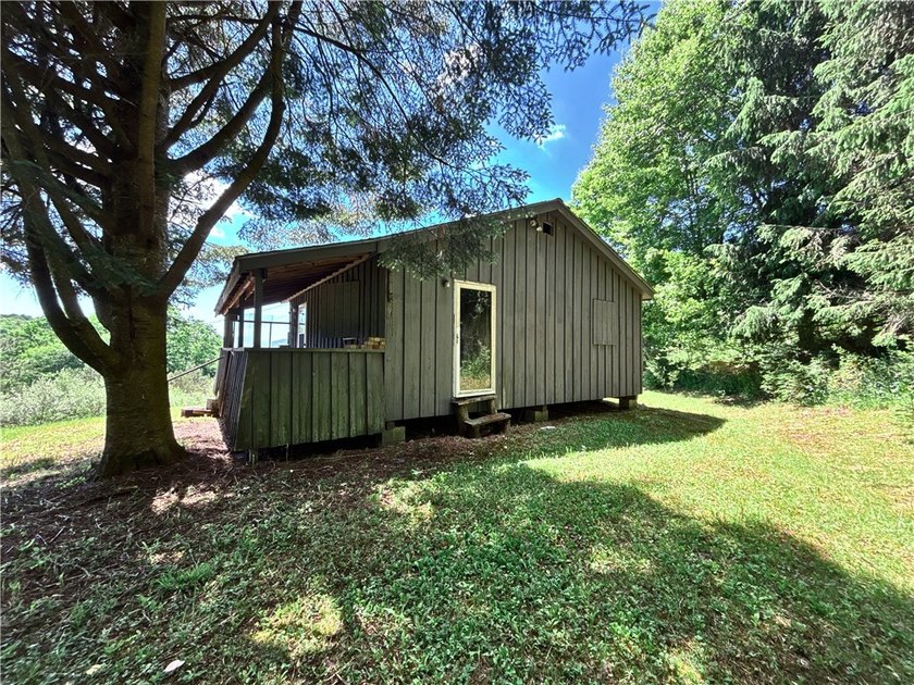 In the heart of the Catskills, this private mountain retreat - photo 14
