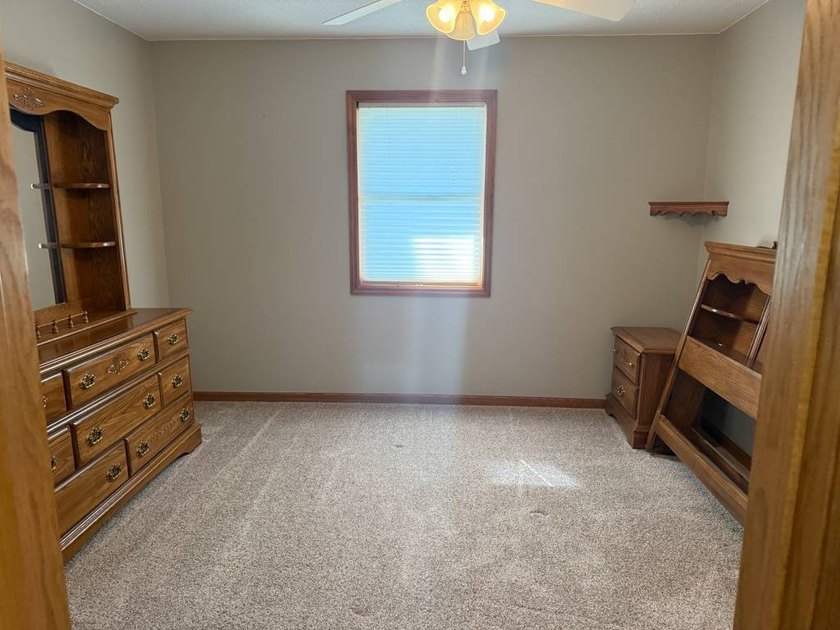 JUST IN TIME FOR SUMMER! Take a look at this well maintained - photo 25