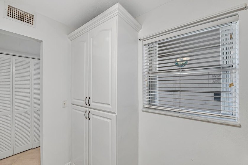 Welcome to this newly renovated, move-in-ready first-floor condo - photo 9