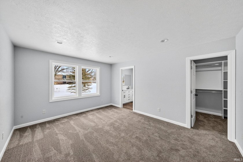 BRAND NEW located in South Shore Green. This floor plan offers - photo 11