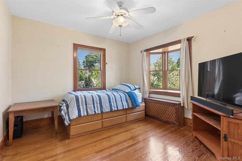 Welcome to 1749 Commonwealth Ave offering 3/4 bedrooms and 2 - photo 15