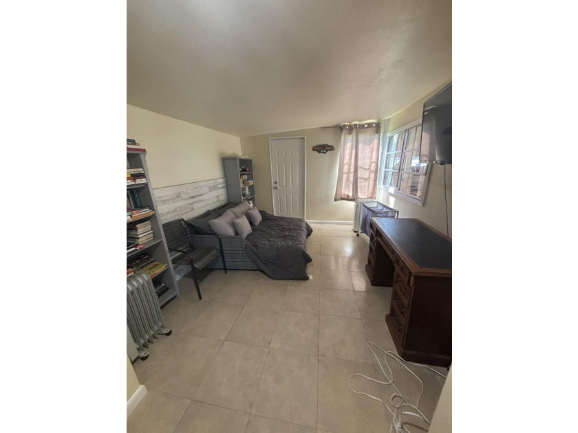 SPACIOUS HOME, VERY WELL MAINTAINED WITH 2 BEDROOMS, 2 BATHS AND - photo 20