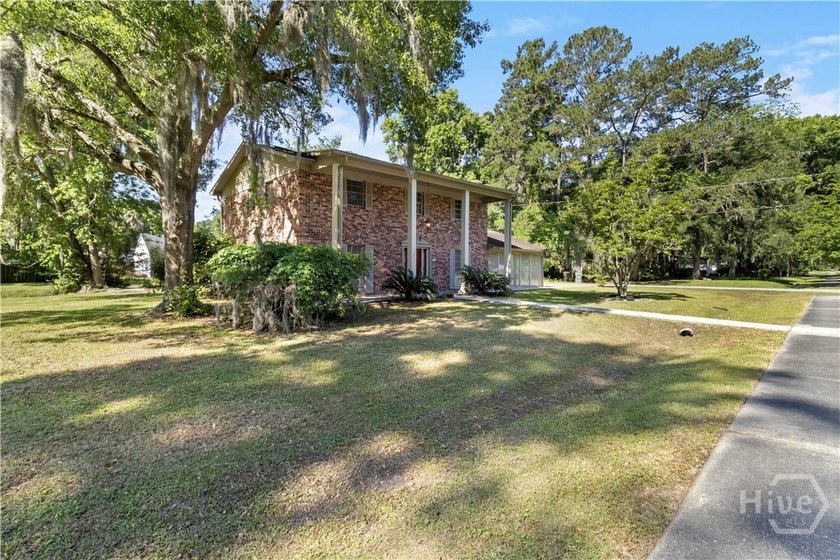 NO HOA &amp; VA Assumable Loan Opportunity at 2.5% (1st Mortgage)! - photo 3