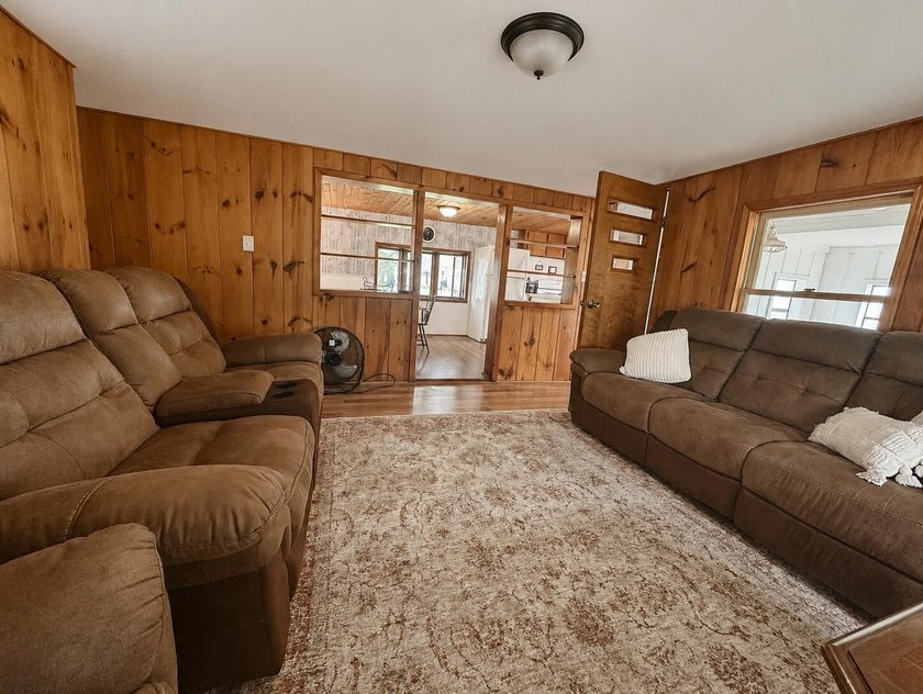 Note: Exterior color is taupe, but due to smoke &amp; haze from the - photo 8