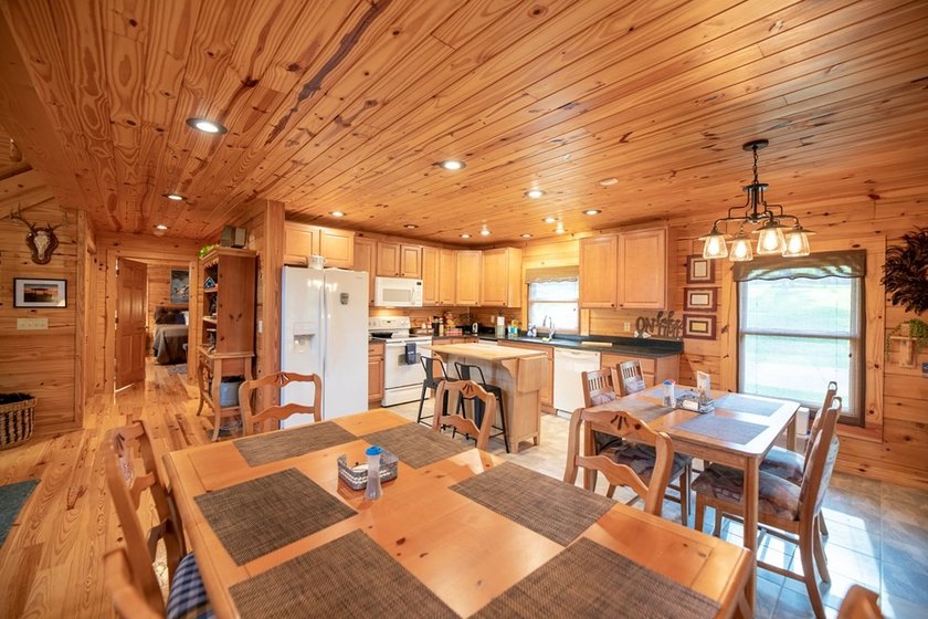 Nestled on the widest, most breathtaking expanse of Lake - photo 15