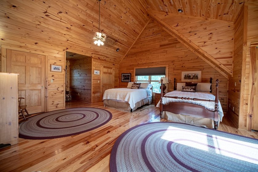 Nestled on the widest, most breathtaking expanse of Lake - photo 23
