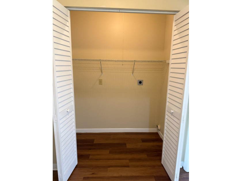 Huge Price Reduction. Seller-Financing available. Move-in ready - photo 33