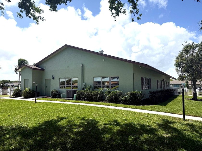 Huge Price Reduction. Seller-Financing available. Move-in ready - photo 35