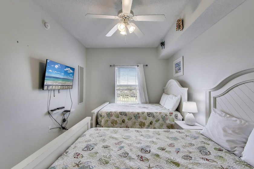 Enjoy your coastal dream in this stunning 2-bed, 2 bath condo at - photo 15