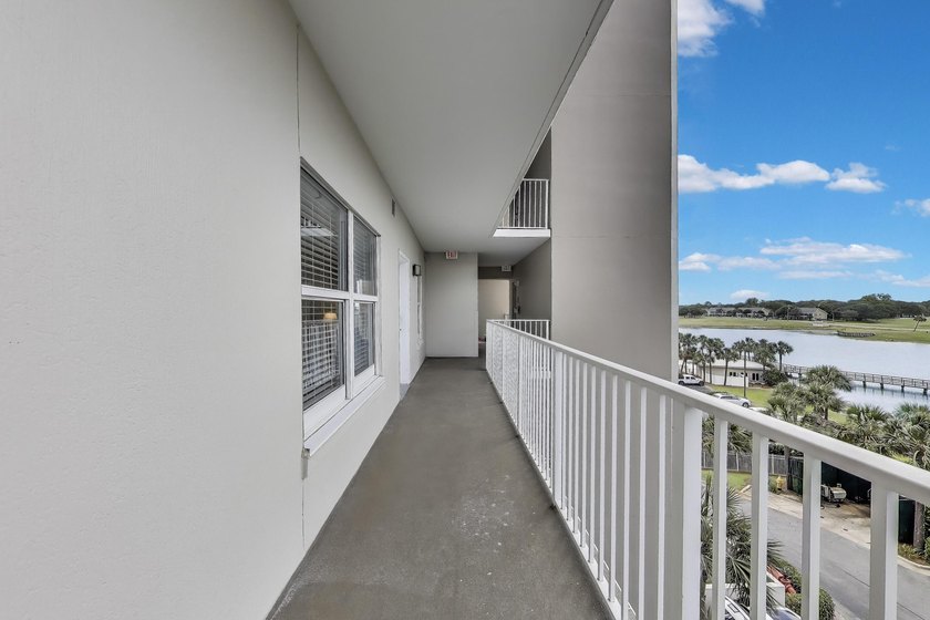 Enjoy your coastal dream in this stunning 2-bed, 2 bath condo at - photo 31