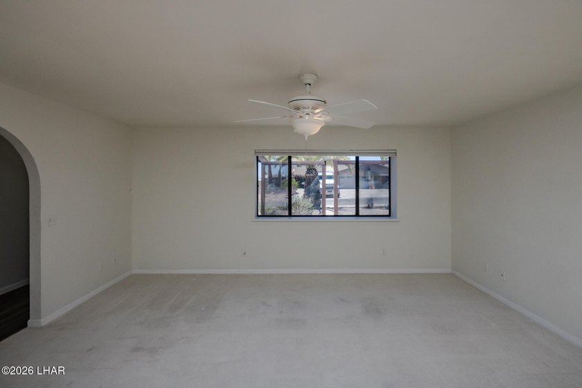 This well maintained home would make a perfect home for first - photo 7