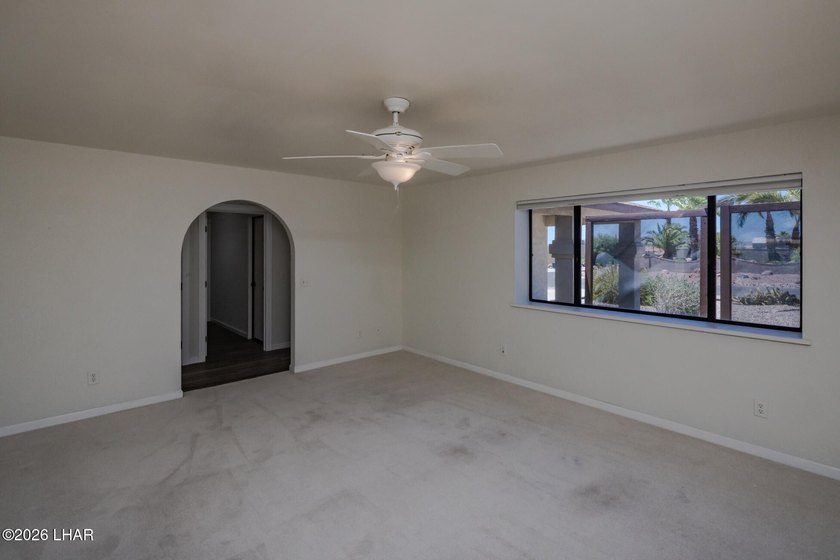 This well maintained home would make a perfect home for first - photo 8