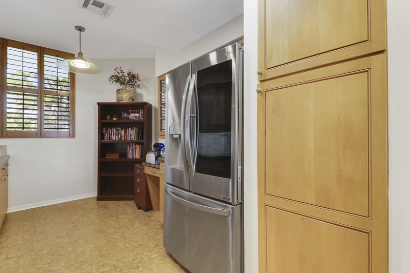 INTRACOASTAL DELIGHT! Outstanding waterfront views from this 4th - photo 12