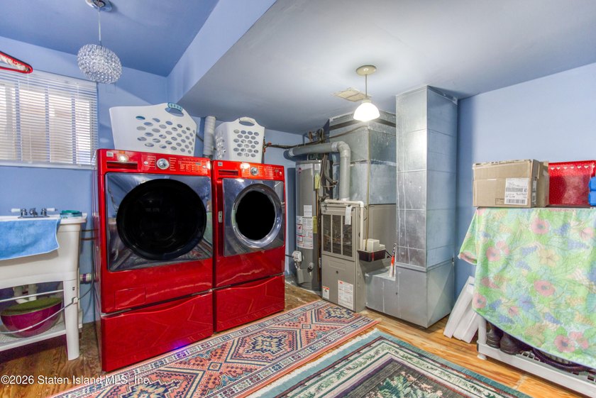 Welcome to 75 Gower Street, Staten Island! This well-maintained - photo 22