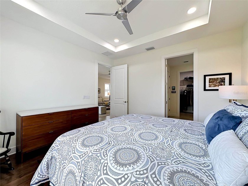 Luxury finishes, exceptional storm protection, outstanding - photo 32