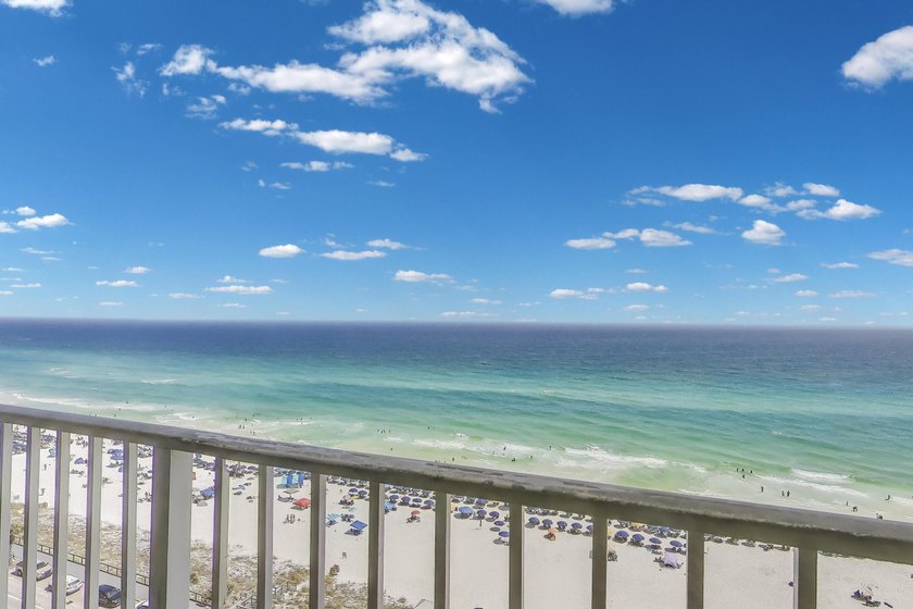 Rare gem--an over 2,200 square foot 3/3 penthouse condo in the - photo 36
