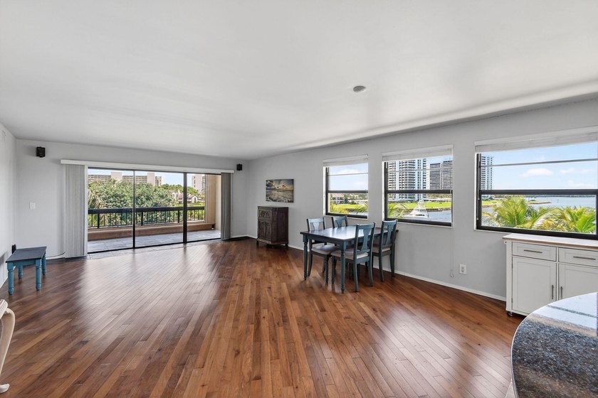 Rarely available 3rd-floor corner residence in the most sought - photo 3