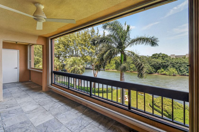 Rarely available 3rd-floor corner residence in the most sought - photo 6