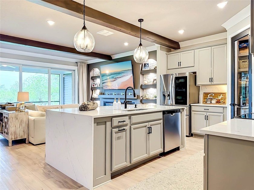 A masterclass in customization and impeccable design, this - photo 11