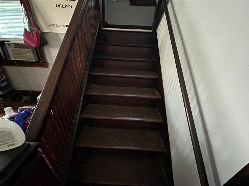 Investment Opportunity! Tenant-occupied 3-bedroom, 1-bath home - photo 17