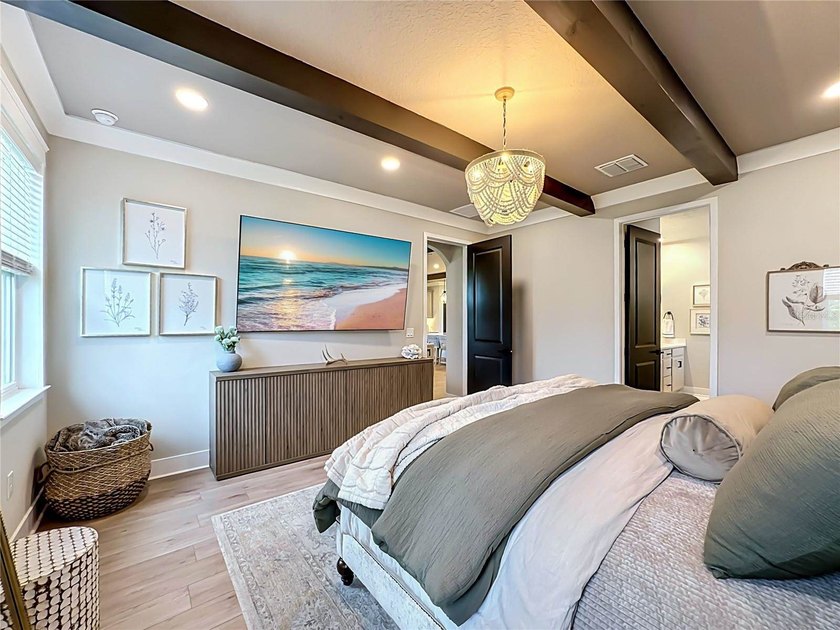 A masterclass in customization and impeccable design, this - photo 34