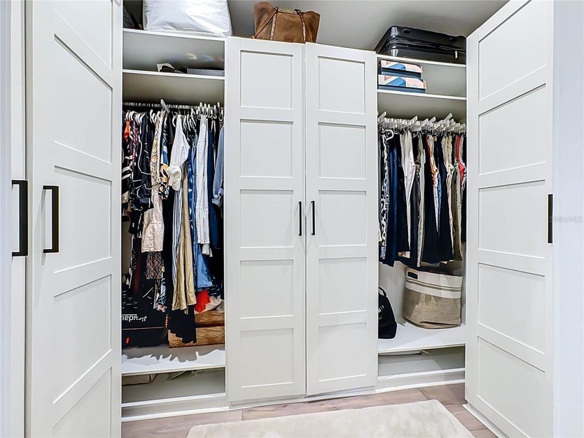 A masterclass in customization and impeccable design, this - photo 38