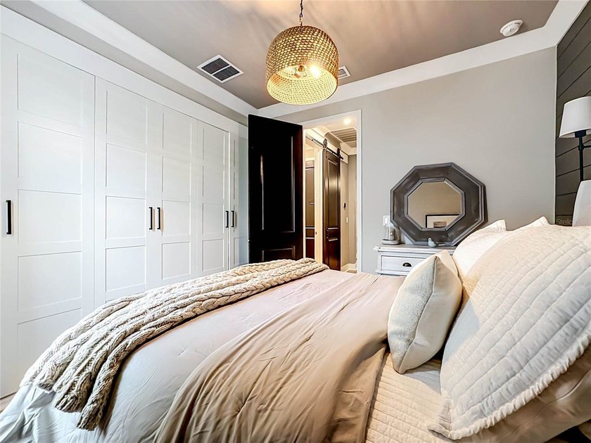A masterclass in customization and impeccable design, this - photo 45