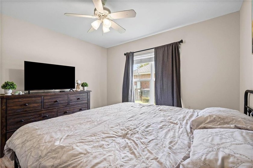 Welcome to this beautifully designed home in the desirable - photo 18