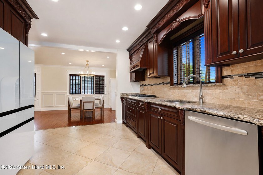 A Private Resort-Inspired Retreat Near the Verrazzano Bridge - photo 22