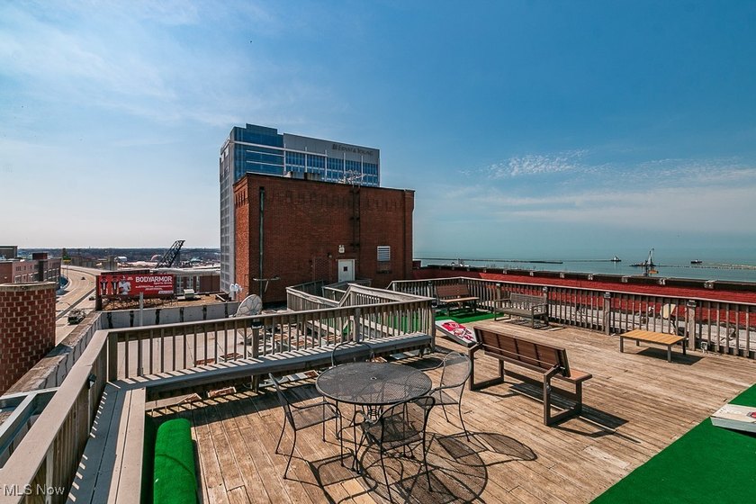 Welcome to downtown living at its best in this stylish 1-bedroom - photo 23