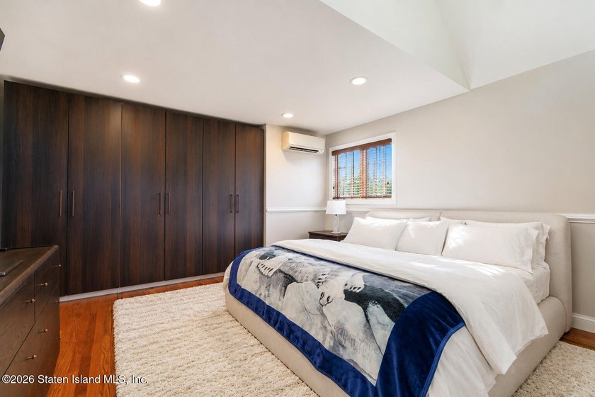 A Private Resort-Inspired Retreat Near the Verrazzano Bridge - photo 31