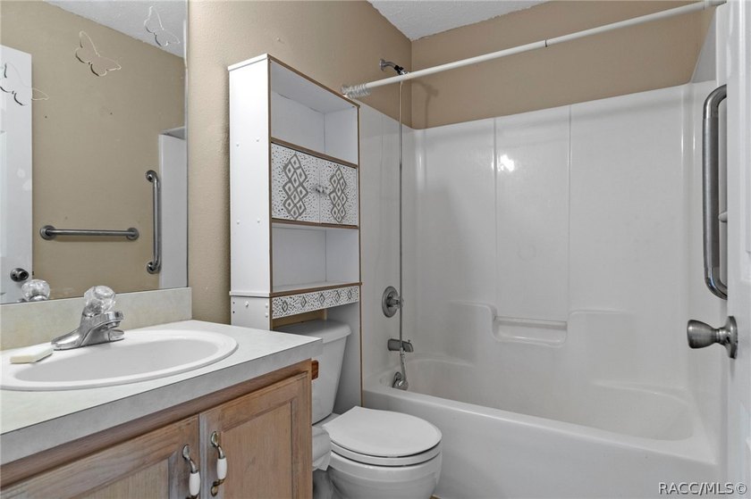 Great 3 Bedroom block home in nice area of Homosassa. Perfect - photo 20