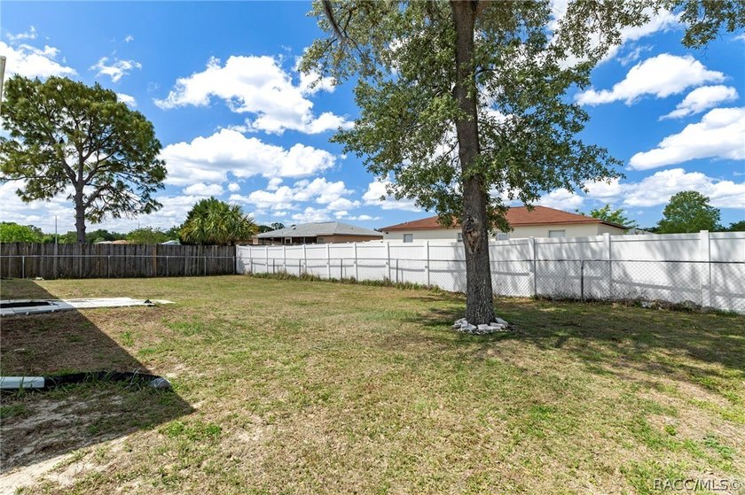 Great 3 Bedroom block home in nice area of Homosassa. Perfect - photo 23