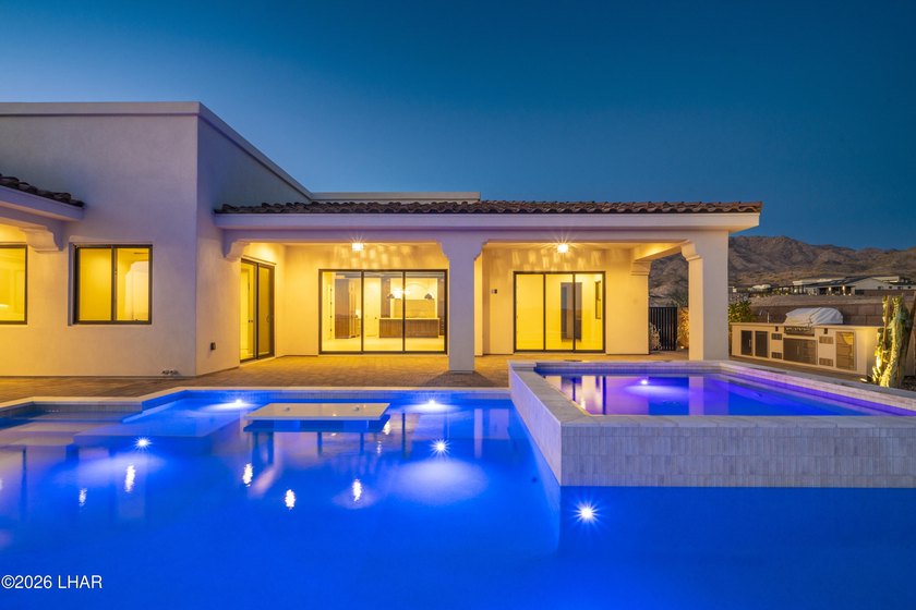 Welcome to 7976 Plaza de Los Pajaros, where luxury meets - photo 5