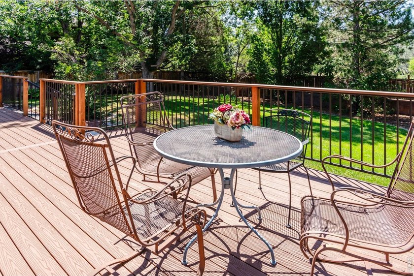 This fabulous Gunbarrel Ranch Home is located in the South - photo 36