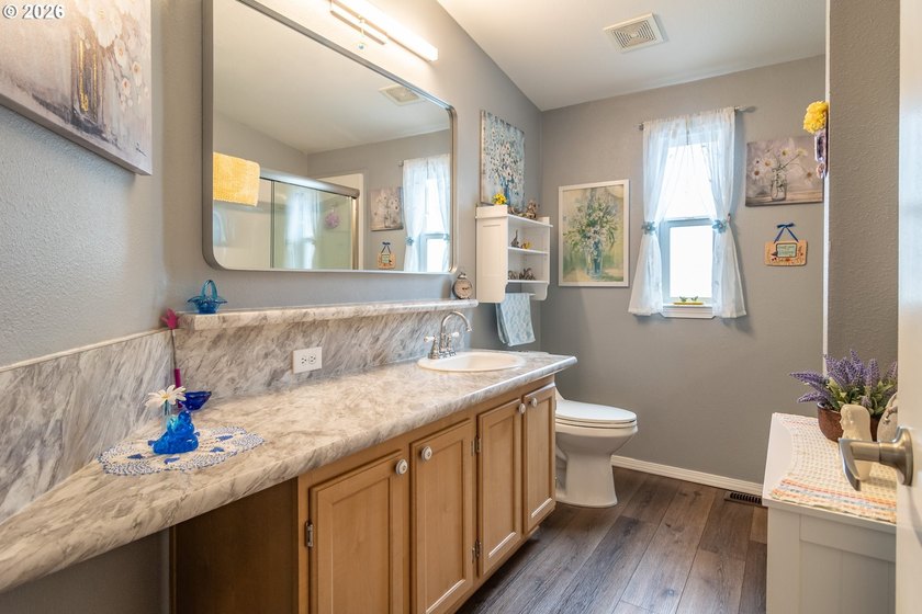 Welcome to this stellar home in the desirable Littlebrook - photo 17