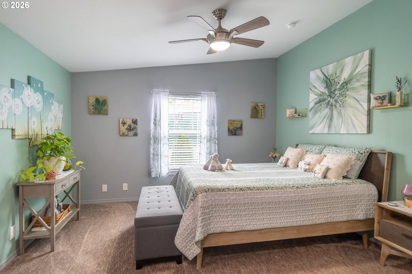 Welcome to this stellar home in the desirable Littlebrook - photo 20