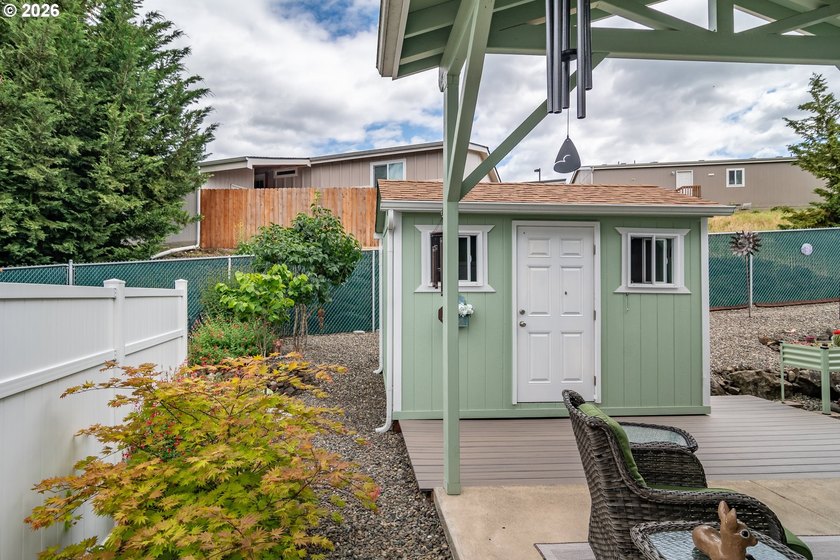 Welcome to this stellar home in the desirable Littlebrook - photo 29