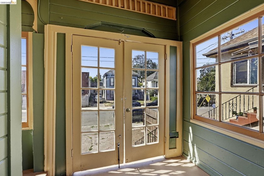 Unlock incredible upside potential at 956 53rd St. This North - photo 5