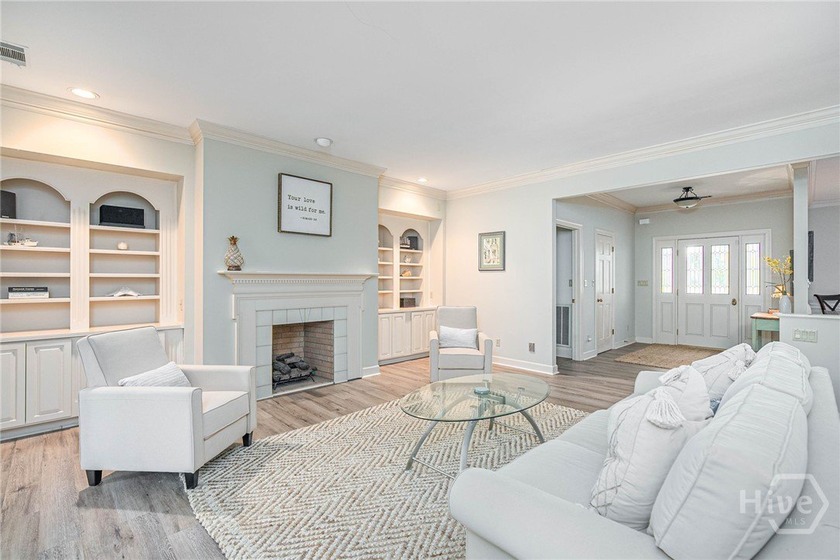 LEAST EXPENSIVE HOME PER SQ FT ON THE ISLAND! Looking for space - photo 8