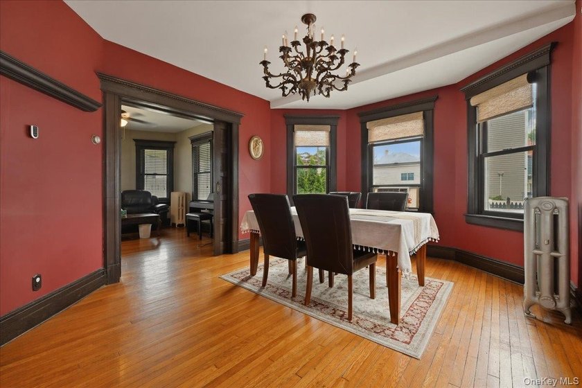 STOP THE CAR! Don't Miss out on this amazing 3 BR 1.5 Bath - photo 11